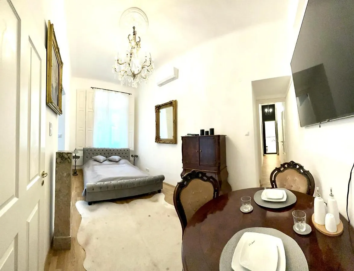 Central River Apartment Danube Budapest